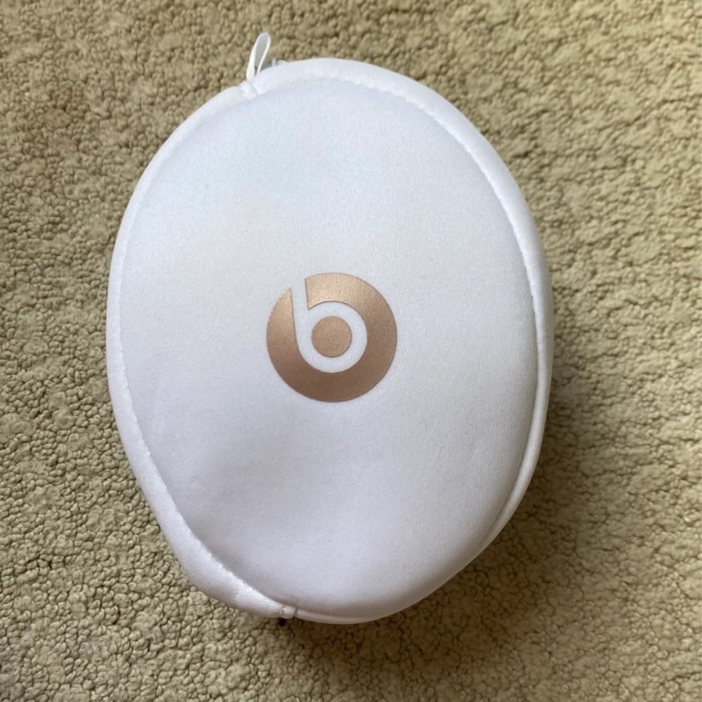Beats Solo 3 Wireless Rose Gold